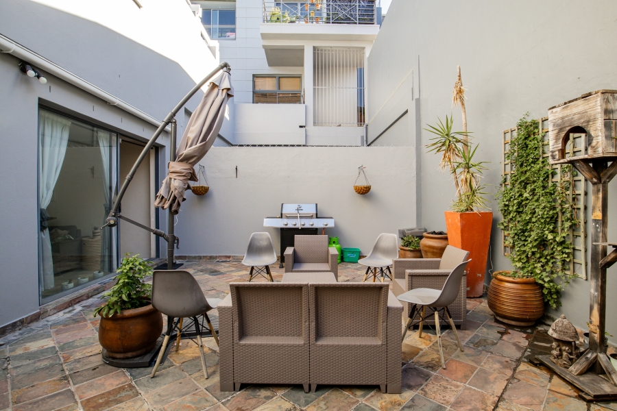 2 Bedroom Property for Sale in Cape Town City Centre Western Cape